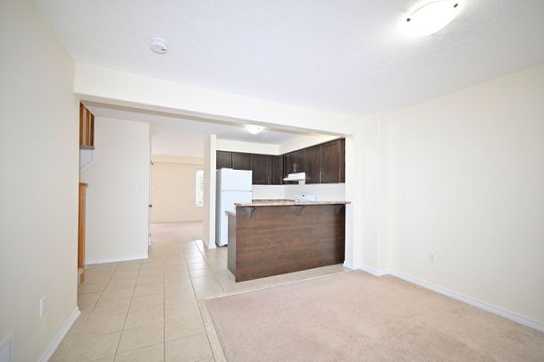 For Lease - 90 SOVEREIGN'S Gate Unit# 29, Barrie, Ontario - Photo 1