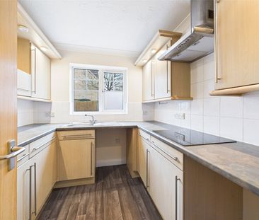 Pinkers Mead, Emersons Green, Bristol, BS16 - Photo 6