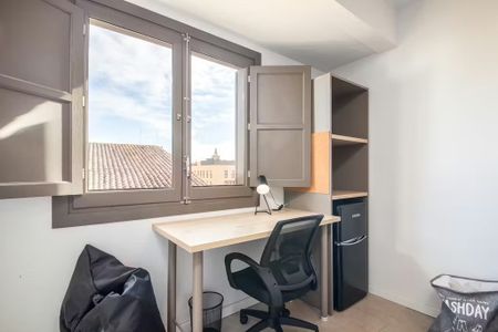 Carrer de Sant Donís, Valencia, Valencian Community 46003 - Photo 3