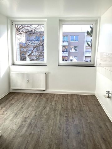 Moderne 3-Zimmer-Wohnung mit Balkon - Foto 5