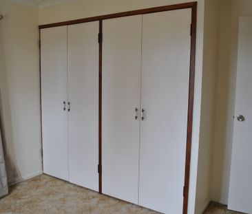 FEEL GOOD 4 BED FAMILY HOME - Photo 4