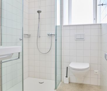 Modernes 5.5-Zimmer-Einfamilienhaus mit Lift bis ins 3. Obergeschoss - Photo 5