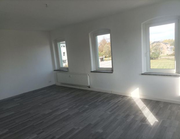 Neugersdorf: 4 Raum Wohnung 110 m² mit großen Garten - Photo 1
