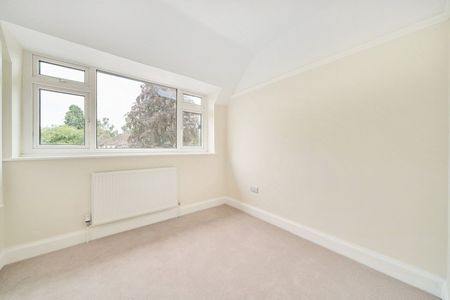 North Park, London, SE9 - Photo 4