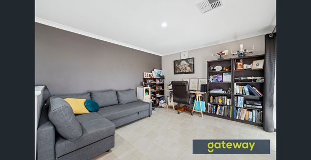 FABULOUS NEIGHBOURHOOD - Photo 1