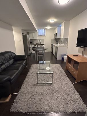 28 Sheldon Drive #Basement - Photo 1