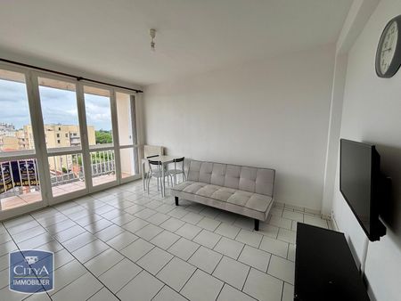 Location Appartement 1 pièce 27m² CHATEAUROUX 36000 - Photo 3