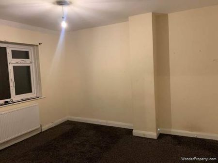 3 bedroom property to rent in Bolton - Photo 2