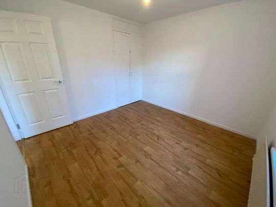 23 Edenvale Court, Lisburn, BT28 2RL - Photo 1