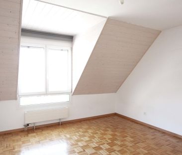 Bel appartement en duplex dans un quartier verdoyant - Photo 2