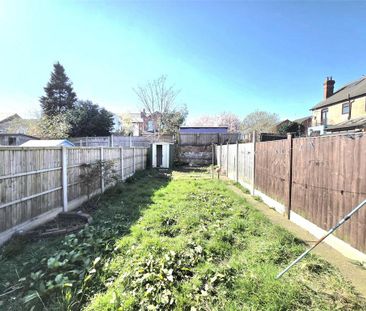 2 bedroom terraced house to rent - Photo 6