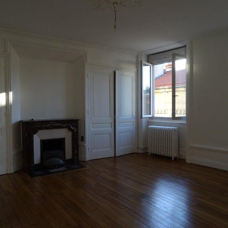 APPARTEMENT T6 A LOUER - Photo 1