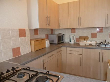 1 bedroom flat to rent - Photo 5