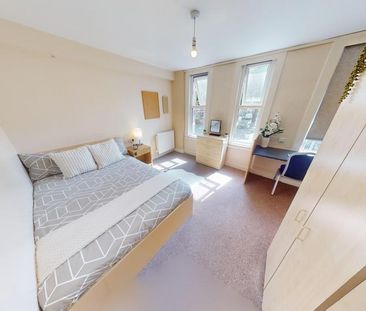 4 bedroom apartment to rent - Photo 3