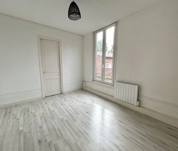 Location Studio 1 pièces 25 m2 à Saint-Quentin - Photo 1