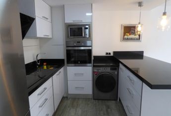 One-bedroom apartment for rent with parking and sea views – Albufereta, Alicante