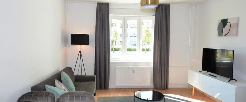 Helle und neu eingerichtete 2-Zimmer-Wohnung nähe des Tierparks Berlin - Foto 1