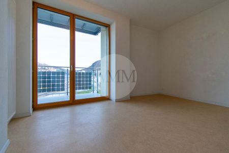 TWO-ROOM APARTMENT IN MINERGIE BUILDING IN CHIASSO NEAR THE STATION - Photo 3