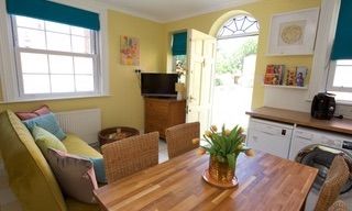 Cambria Court Room B - Photo 2