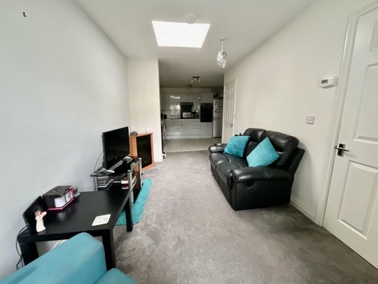 Moravian Road, Kingswood - Photo 1