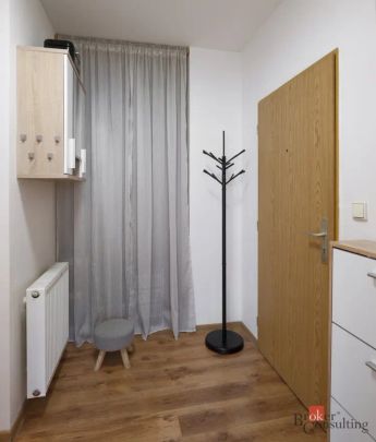 Pronájem bytu 2+kk 59 m - Fotografie 1