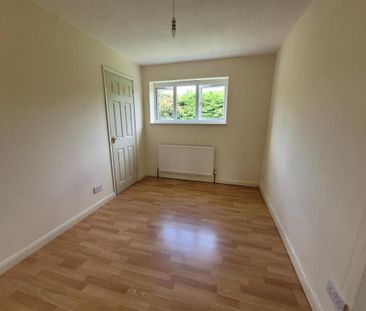 4 bedroom detached house to rent - Photo 6