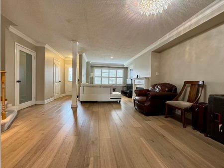 For Lease - 1489 Heritage Way Unit# 69, Oakville, Ontario - Photo 2