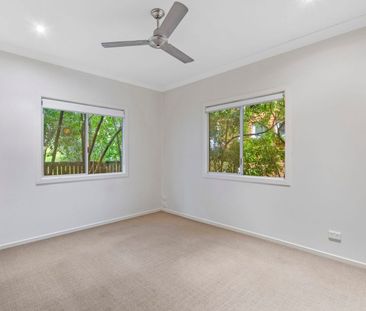 Family Home in Mitchelton - Photo 5