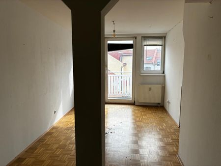 Mietwohnung mit 2 Zimmer und Balkon in Zentrumslage - Photo 2