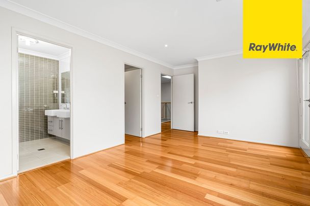 Family Residence in Convenient Location - Photo 1