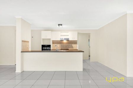 33 Masterton Place, Cranbourne East - Photo 4