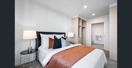 STUNNING VIEWS APARTMENT - Photo 2