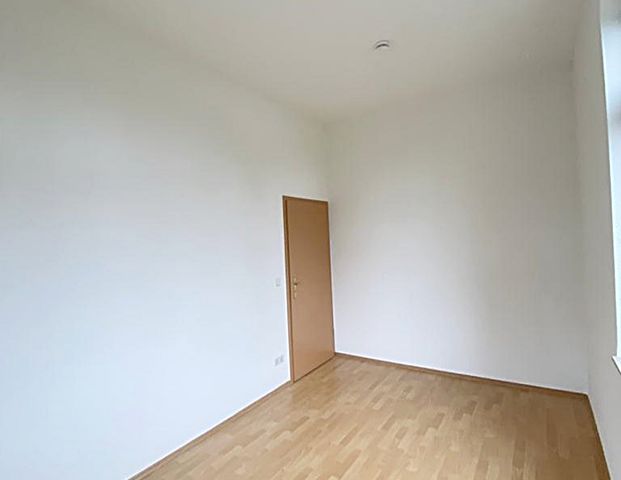 *** Schöne 2-Zimmer-Wohnung mit Gartennutzung im Stadtteil Chemnitz-Altendorf *** - Photo 1