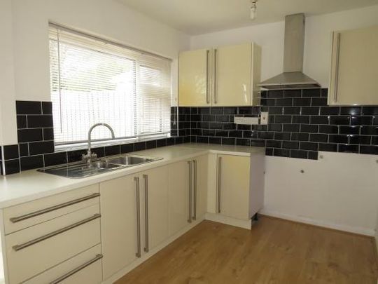 2 bedroom house to rent - Photo 1