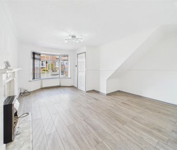 2 bedroom Town house to rent - Photo 3