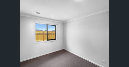 🏡Brand New 4-Bedroom House in Wallan - Photo 3