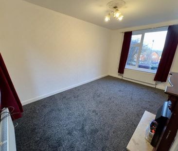 2 bedroom end of terrace house to rent - Photo 3