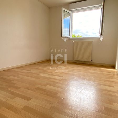 Location Appartement 3 pièces 74m² - Photo 4