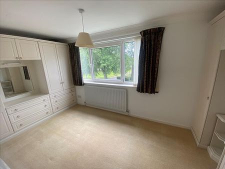 3 bedroom detached house to rent - Photo 3