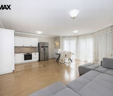 Pronájem domu 151 m² s pozemkem 196 m² - Photo 2