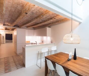 Apartment for rent in Calle Sant Salvador, Barcelona - Photo 4