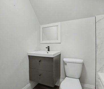 For Lease - 33 Dalkeith Avenue, Hamilton, Ontario - Photo 2