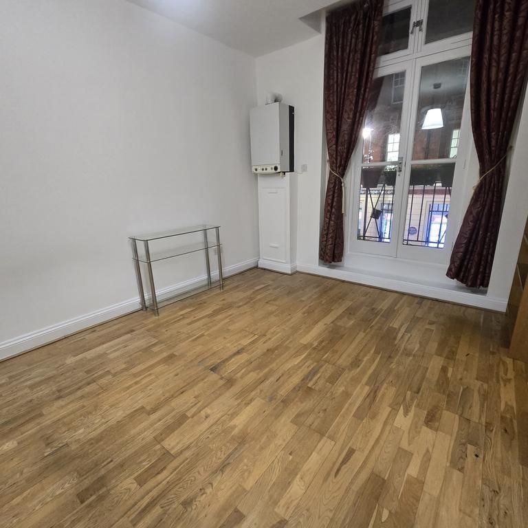 1 bedroom flat to rent - Photo 1