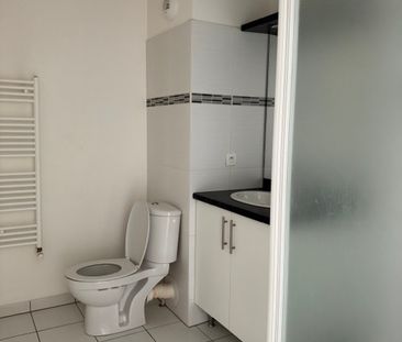 Location Appartement 1 pièce 28m² - Photo 3