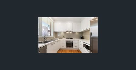 Brighton East Lifestyle Living – Modern Comfort in a Prime Location - Photo 2