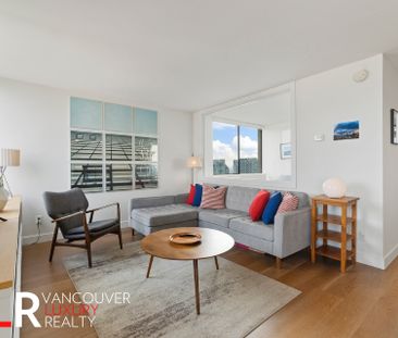Penthouse in Downtown Vancouver, BC - Photo 2