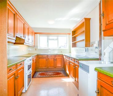 3 bedroom detached bungalow to rent - Photo 6