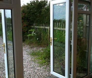 2 bedroom semi-detached house to rent - Photo 2