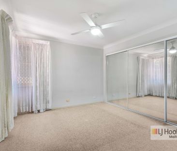 LAKESIDE LIVING!! - Photo 4