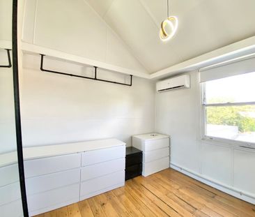 RENOVATED TERRACE WITH SEPARATE HOME OFFICE/STUDIO - BILLS INCLUDED! - Photo 4